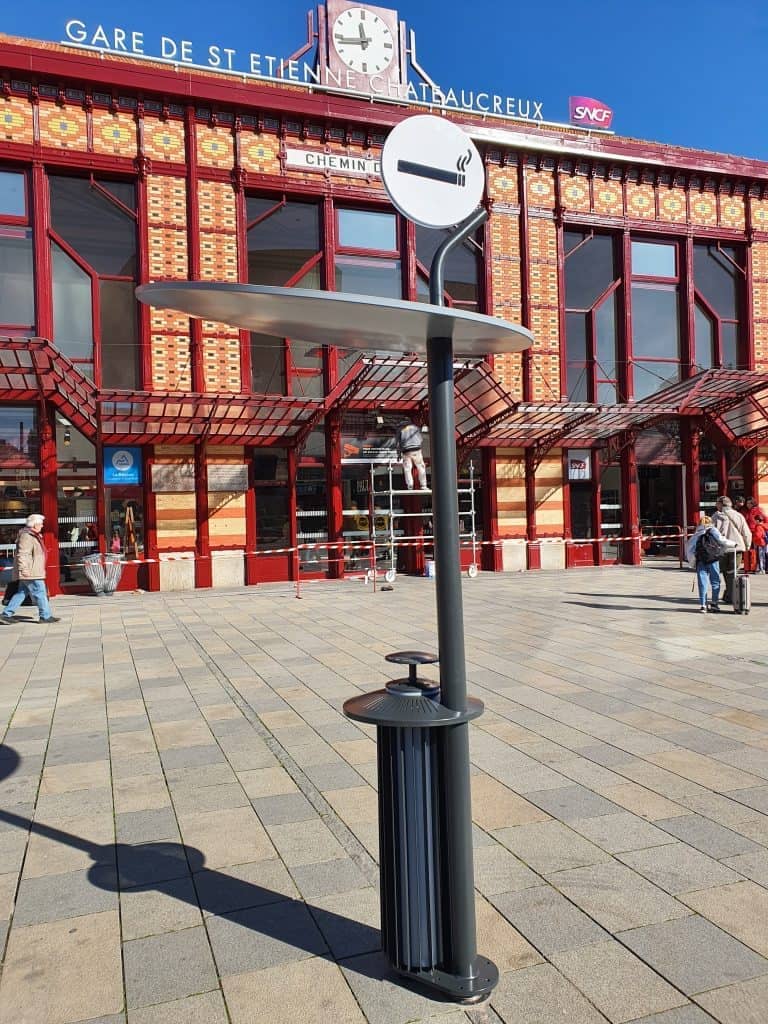 Collecteur de mégots Gare de Paris